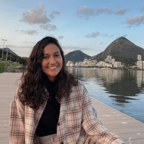 Júlia Junqueira Castillo